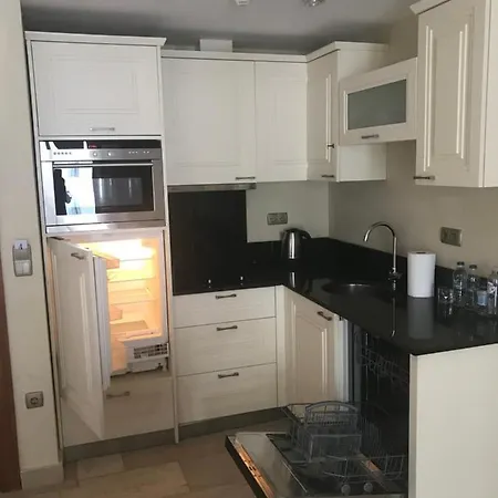 Hotel de apartamente Gold City Hotel Apartment With Many Free Facilities , Free Internet In Apartment And In The Whole Hotel Area And Free Aqua Park