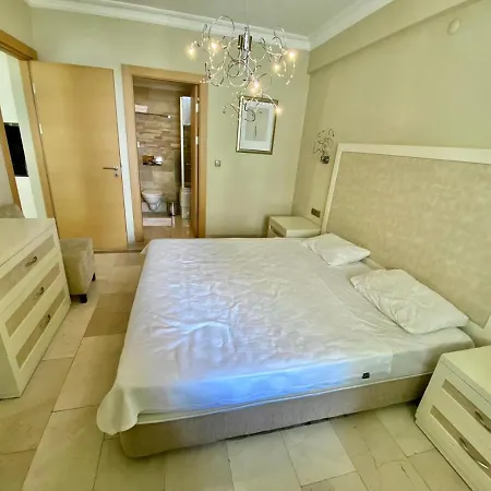 Gold City Hotel Apartment With Many Free Facilities , Free Internet In Apartment And In The Whole Hotel Area And Free Aqua Park Apart-hotel