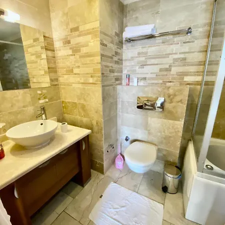 Gold City Hotel Apartment With Many Free Facilities , Free Internet In Apartment And In The Whole Hotel Area And Free Aqua Park Apart-hotel